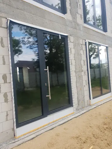 Okna na Świat - Drzwi, Rolety, Bramy - Poznań